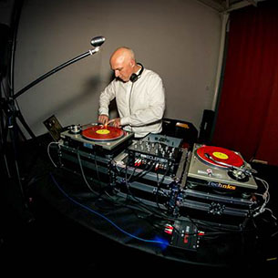 DJ Sagaz